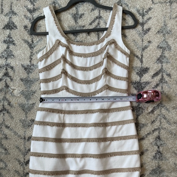 Great detail white Trina Turk dress! - Picture 7 of 7